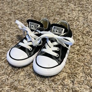 Black Converse Sneakers / Toddler Size 7